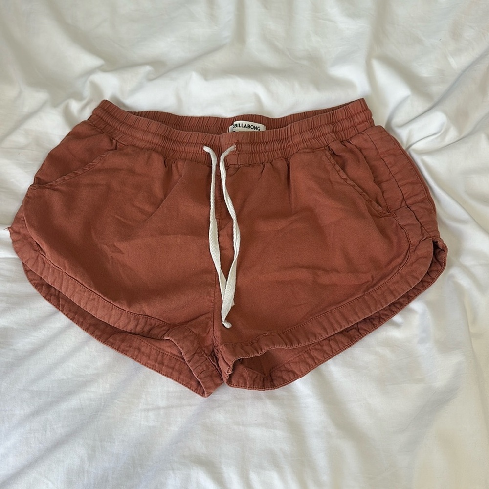 Billabong Women’s Road Trippin Elastic Waist Shorts